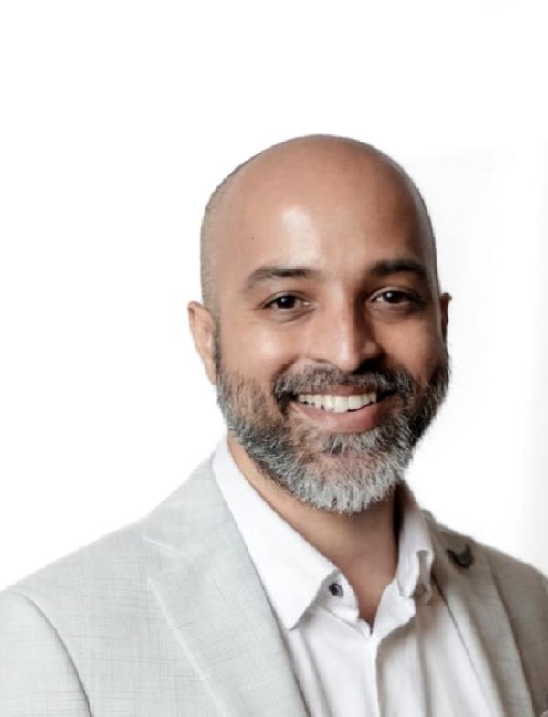Nakul Karwa, founder of Travalong Journeys